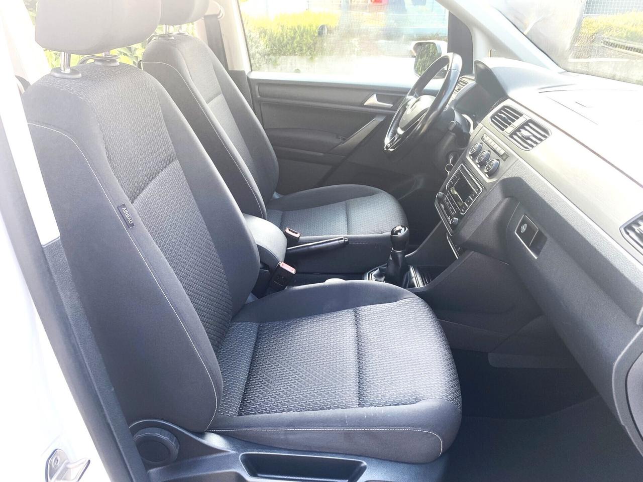 Volkswagen Caddy 2.0 TDI 122cv 4MOTION N1 5 posti