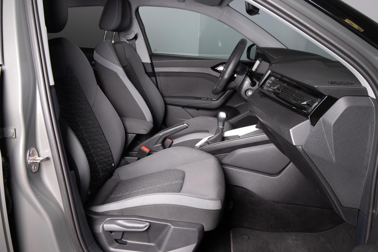 Audi A1 Sportback 30 Tfsi S-line Identity Black 116cv