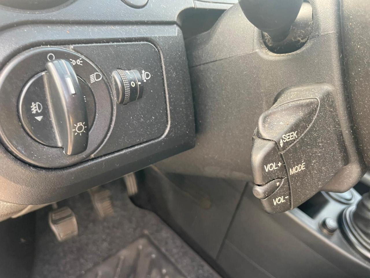 Ford Fiesta 1.2 5p. Neopatentati Unicoprop.