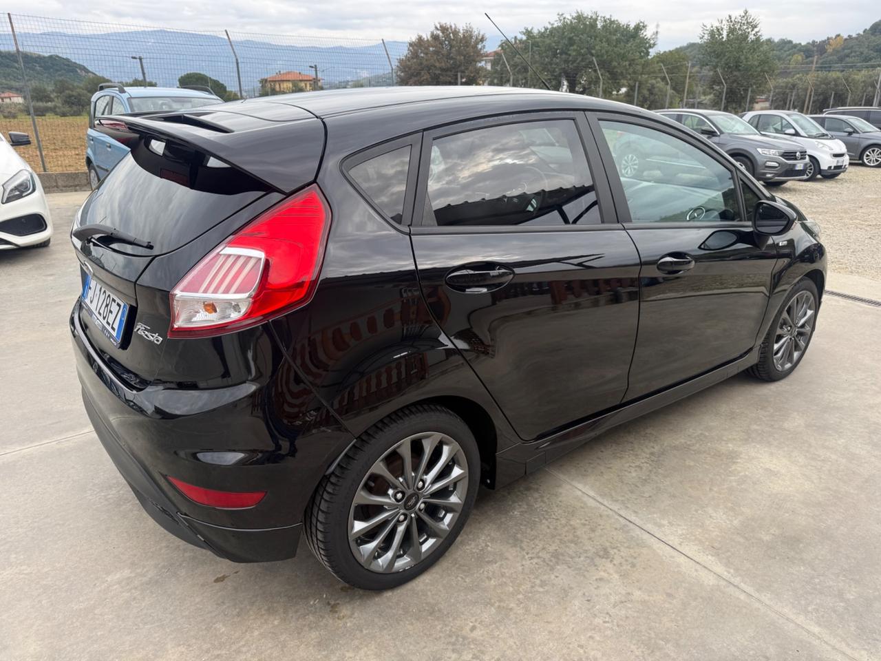 Ford Fiesta 1.5 TDCi 75CV 5 porte ST-Line