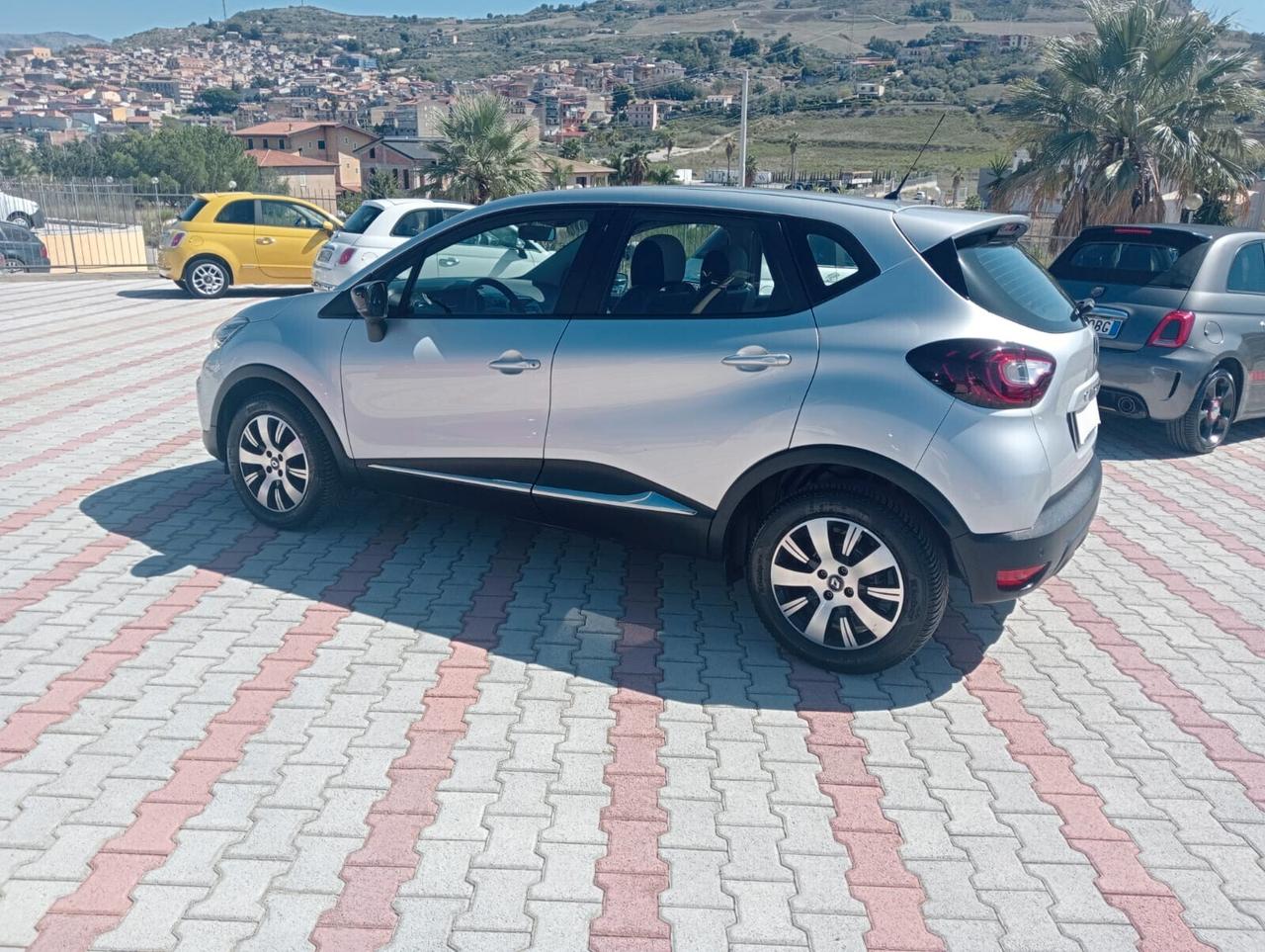 Renault Captur dCi 8V 90 CV EDC Business