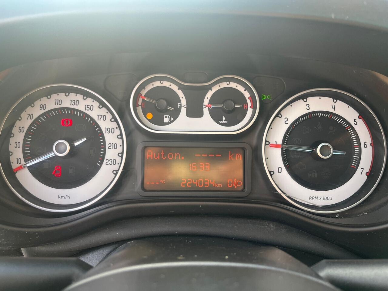 Fiat 500L 1.6 Multijet Trekking Unipro 2016