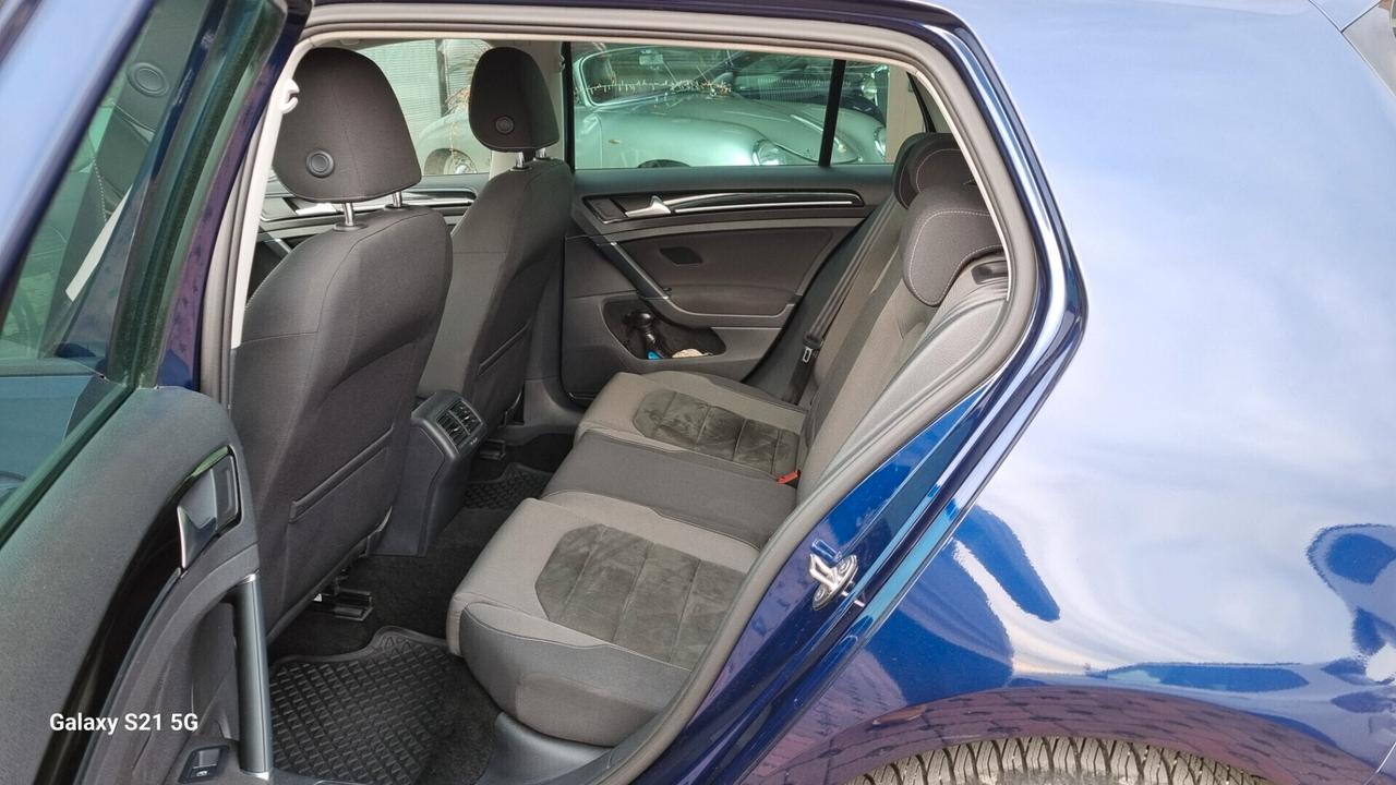 Volkswagen Golf 5p 1.5 tgi Highline BlueMotion 130cv