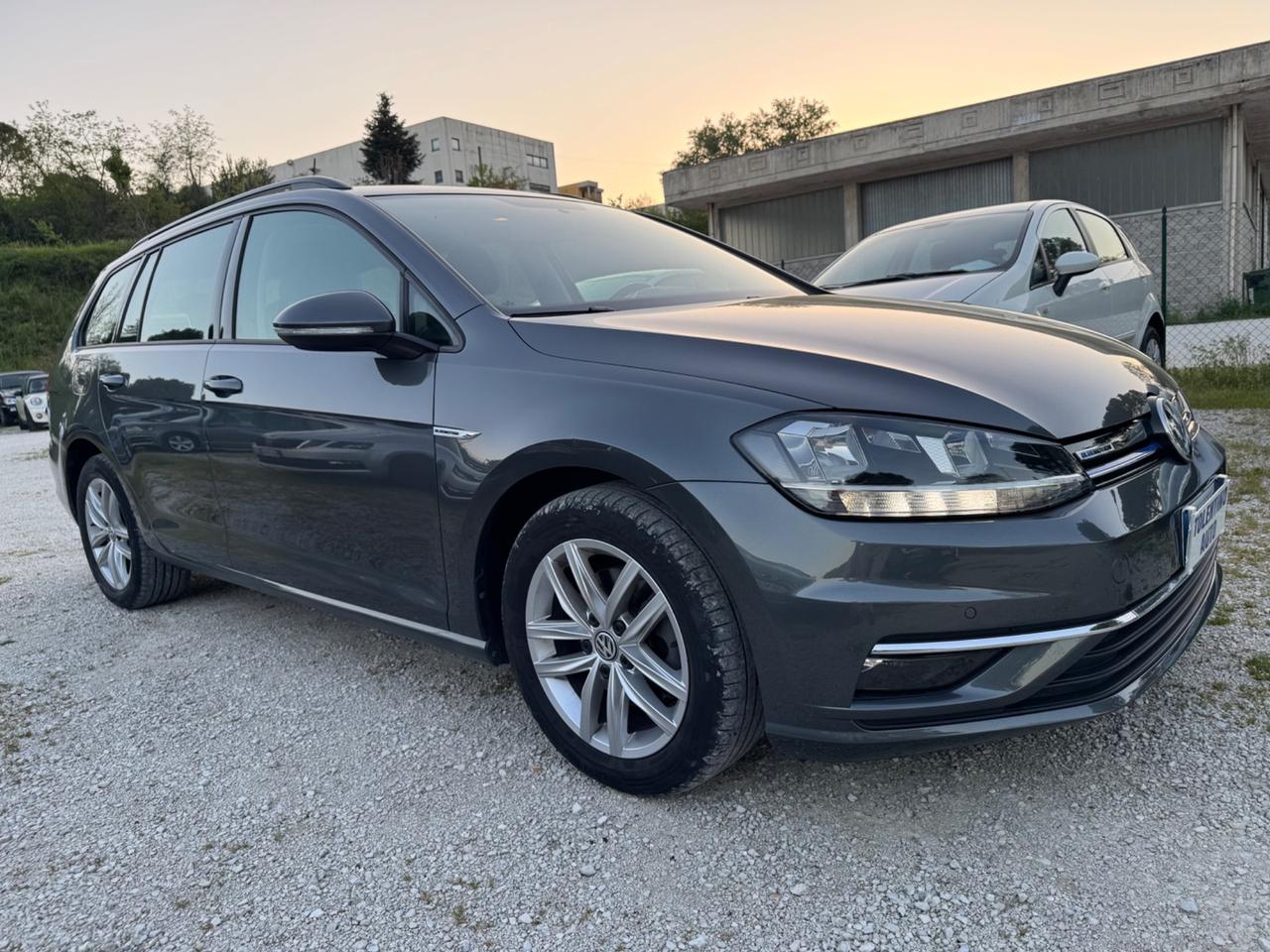 Volkswagen Golf Variant 1.5 TGI 130Cv DSG Business