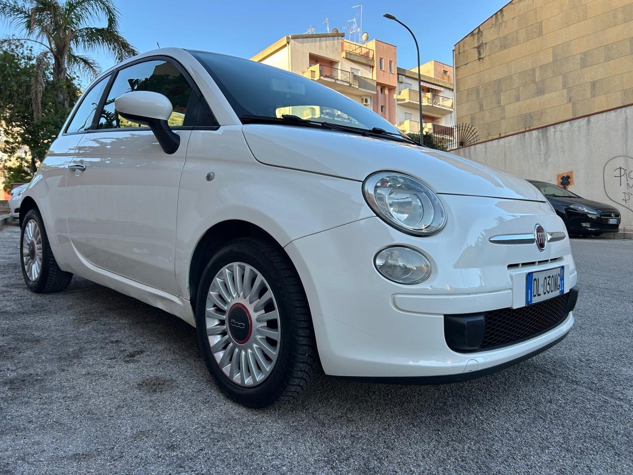 Fiat 500 1.2 Lounge ideale per neopatentati