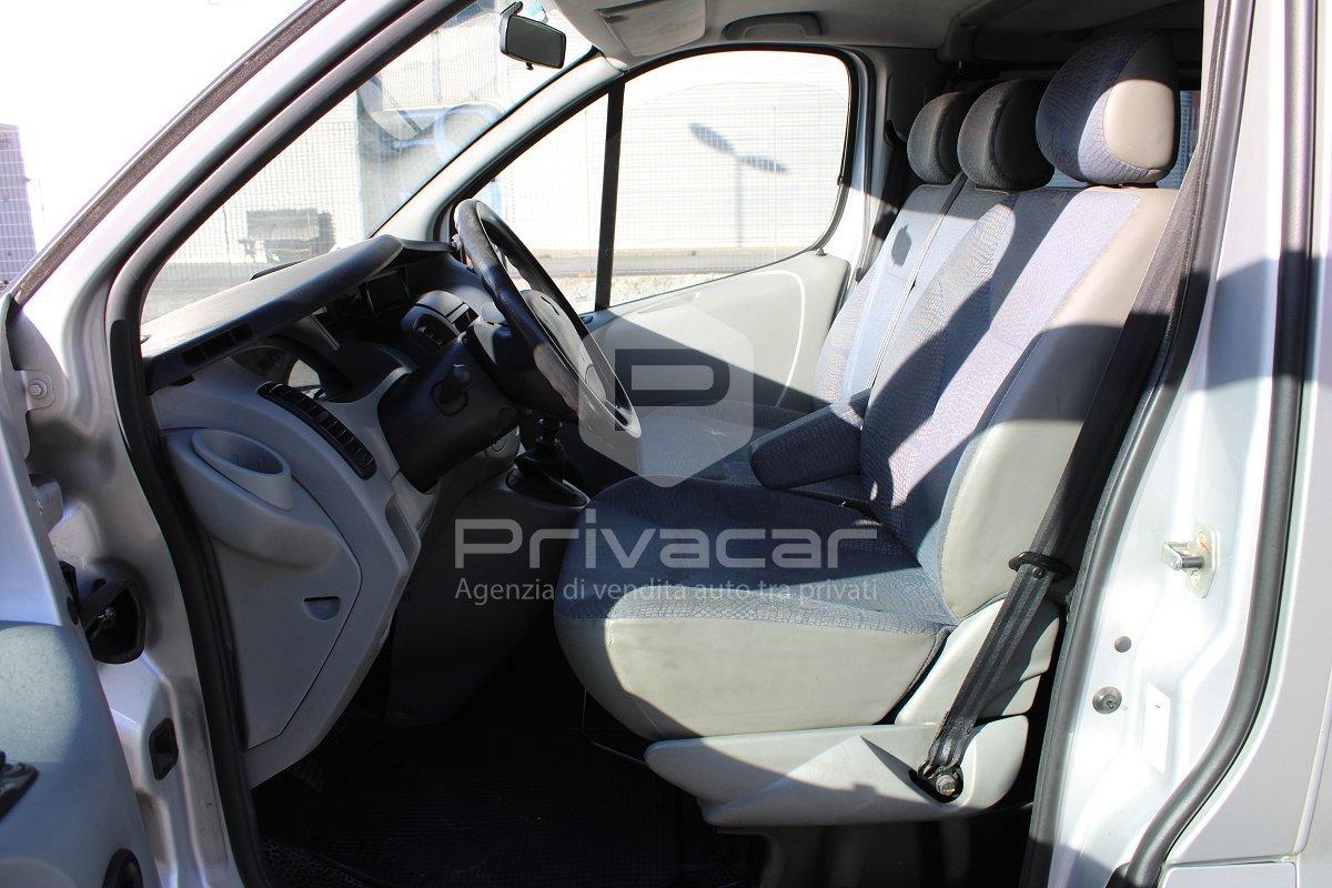 RENAULT Trafic T29 2.5 dCi/140 PL-TN Combi ICE