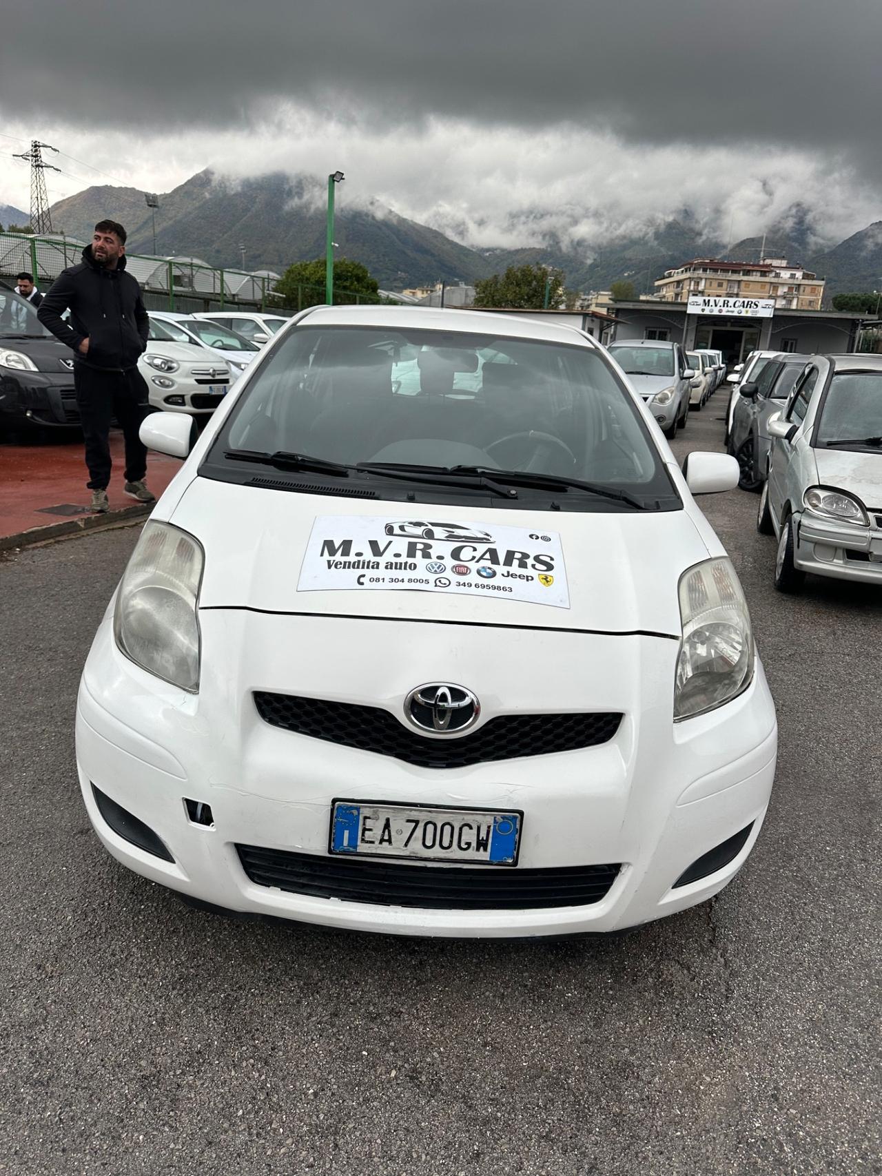 Toyota Yaris 1.0 5 porte Sol