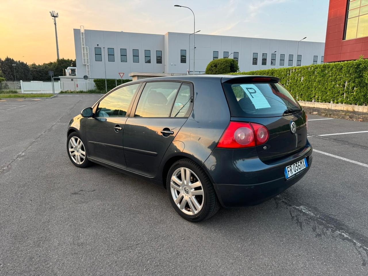 Volkswagen Golf 1.6 16V FSI 5p. Comfortline