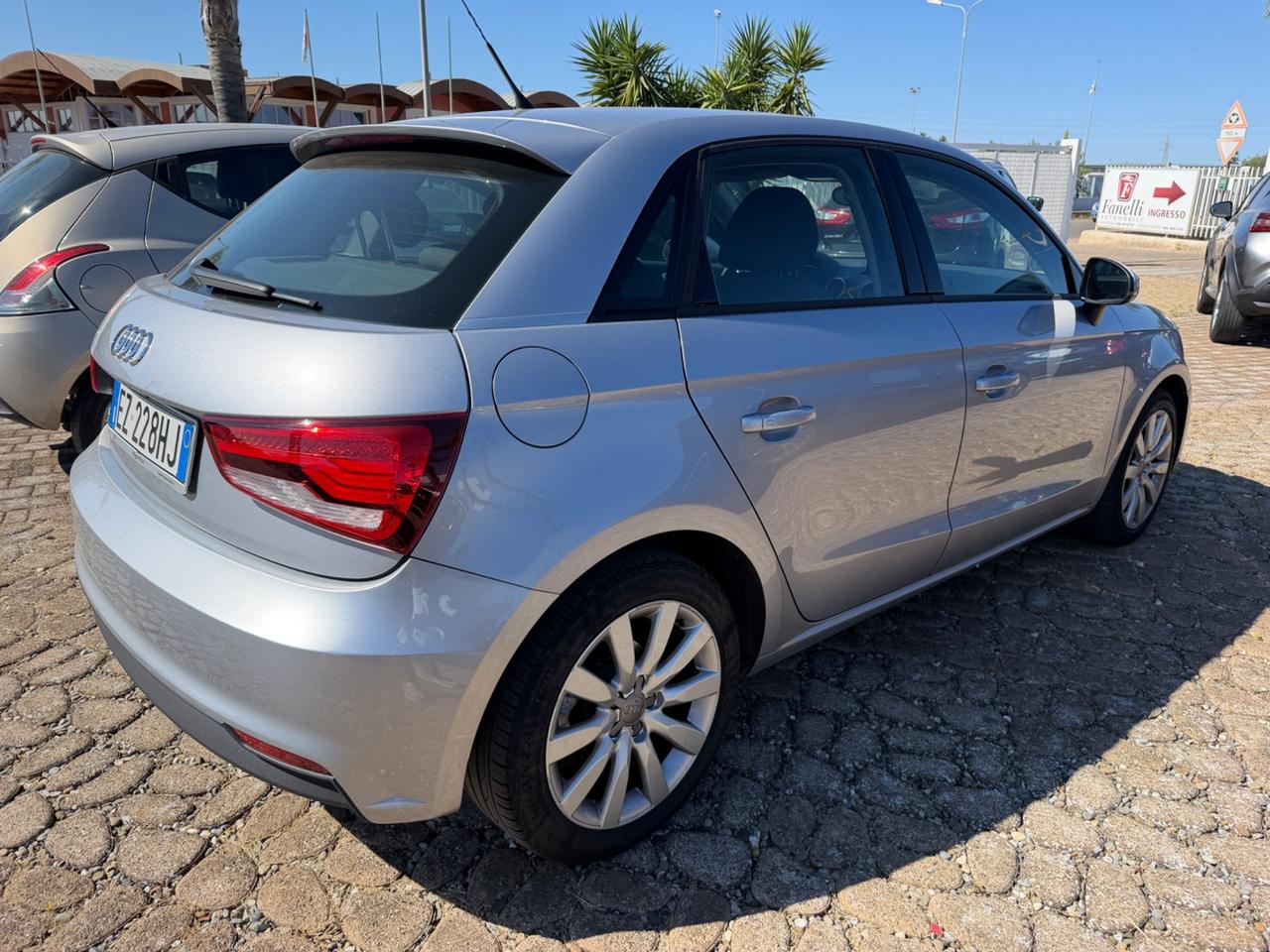 Audi A1 SPB 1.6 TDI 116 CV Metal plus