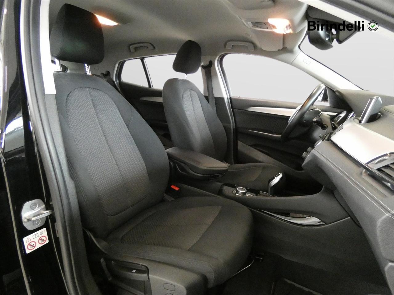 BMW X2 (F39) - X2 sDrive18d Business-X