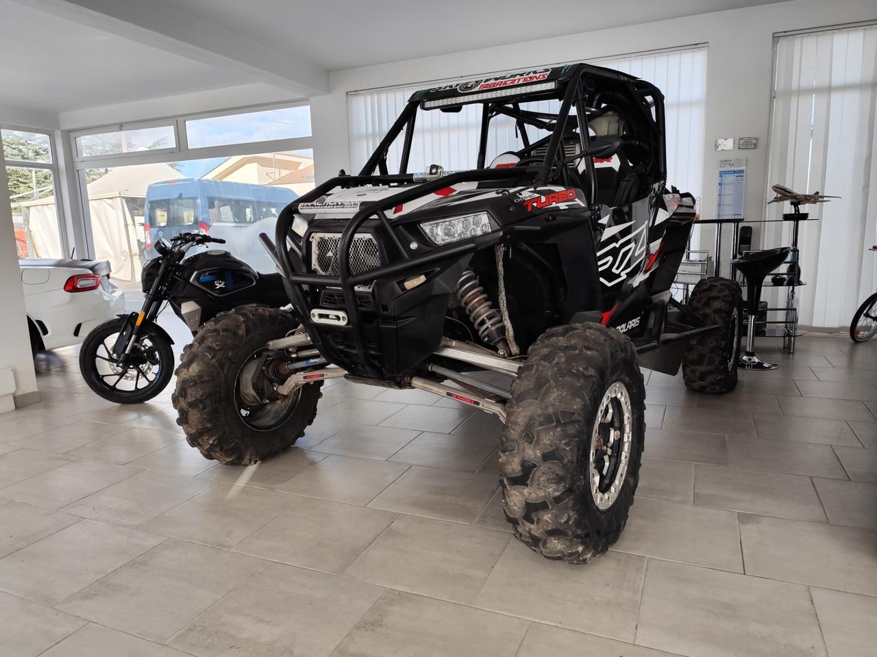 POLARIS RZR XP 1000 TURBO