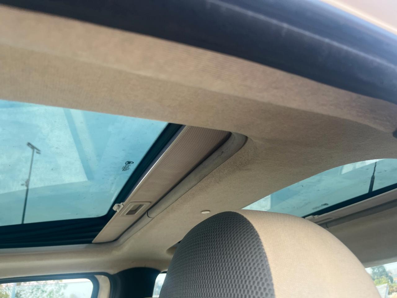 Lancia Ypsilon 1.2 Argento TETTO PANORAMICO APRIBILE ADATTA AI NEOPATENTATI