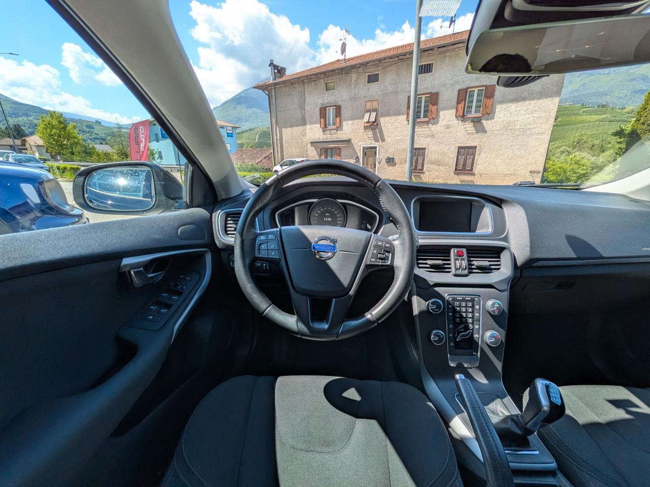 VOLVO V40 CROSS COUNTRY 2.0 120CV