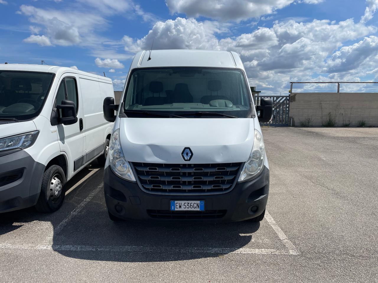 Renault Master 2.3 dci 128CV PM-TM L2H2 - 3 posti