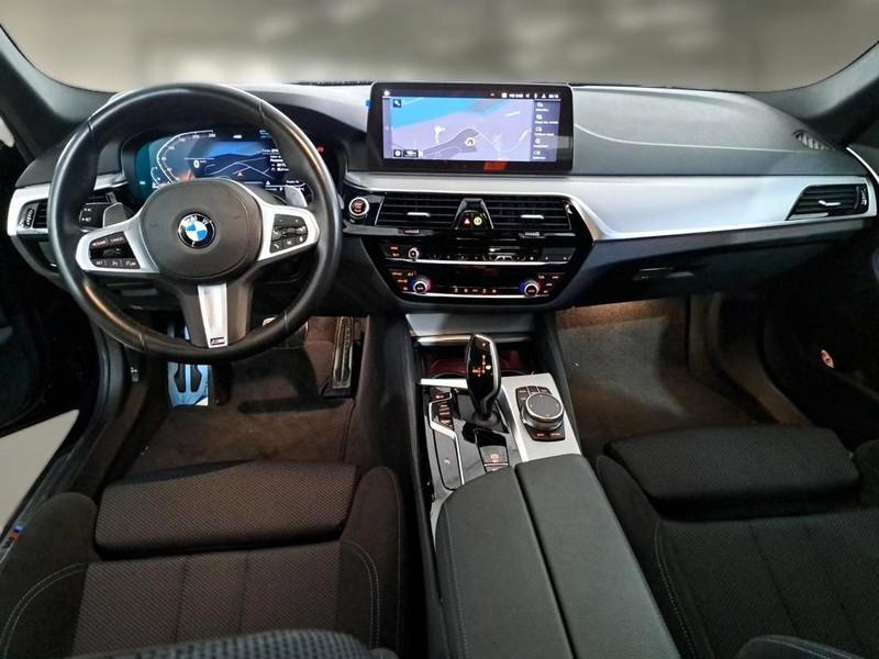 BMW 520 AUT M SPORT MH48V 4 PORTE BERLINA