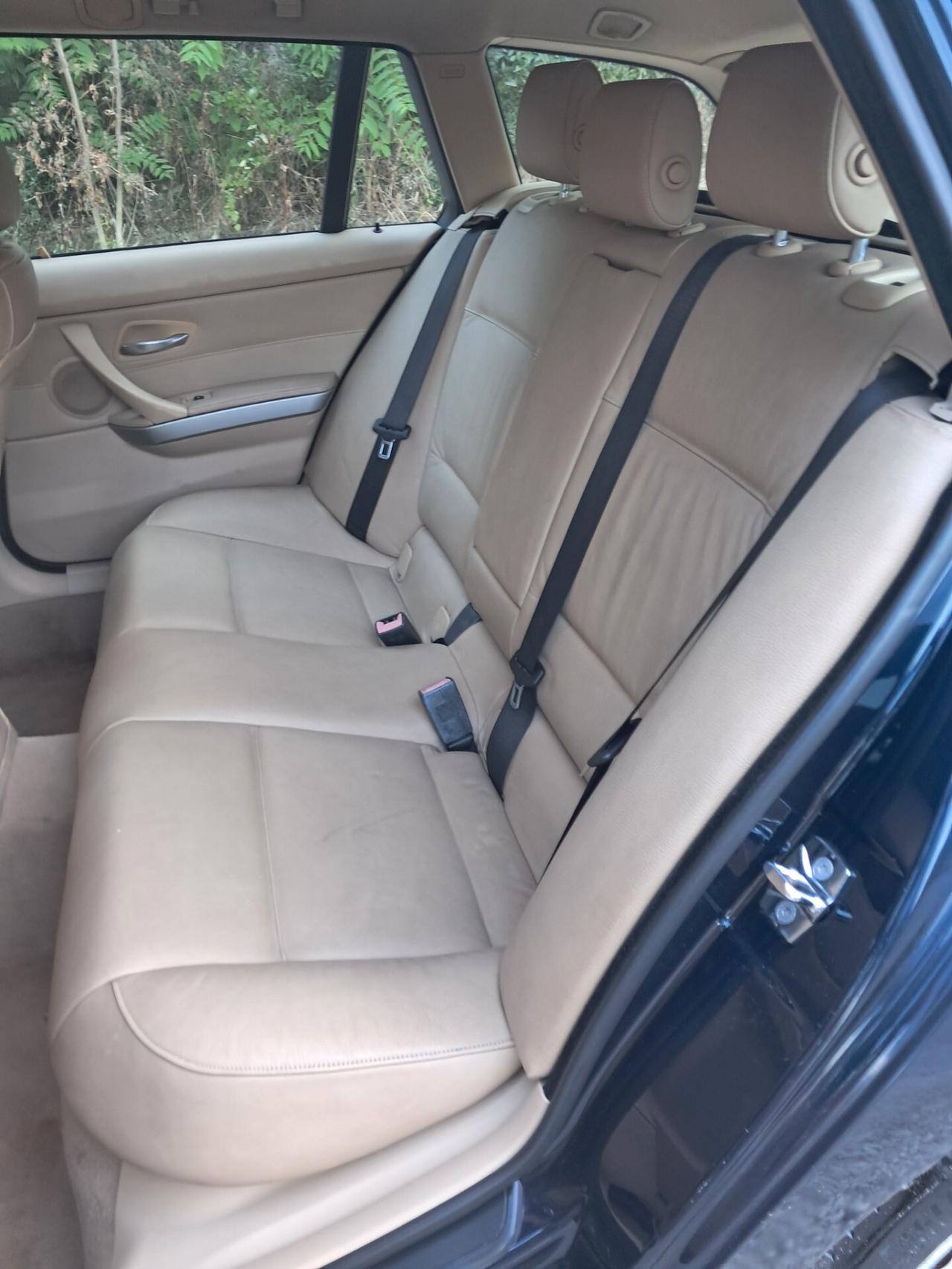 Bmw serie 3 - 320d Futura Touring