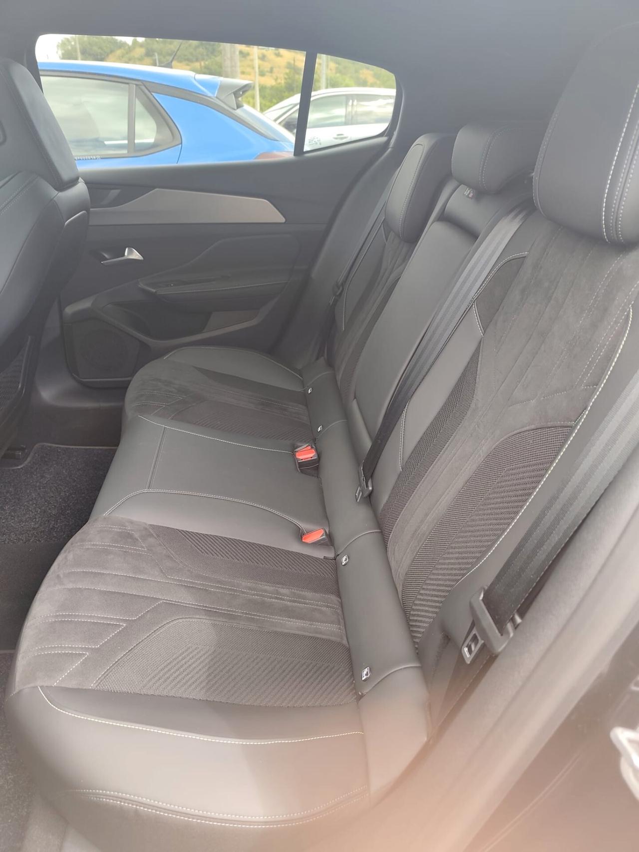 Peugeot 408 PureTech 130 S&S EAT8 GT