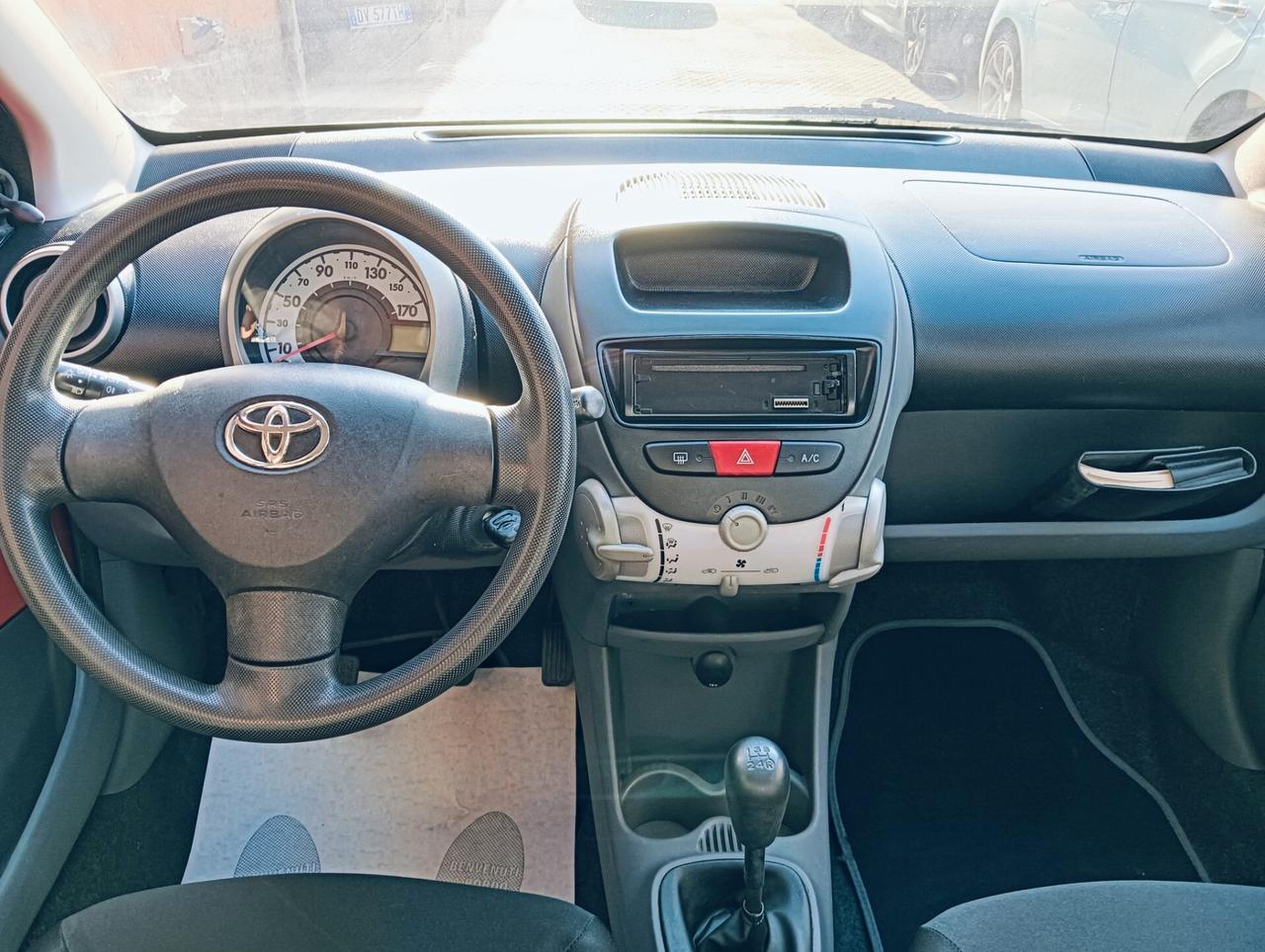Toyota Aygo 1.0 12V VVT-i 5 porte
