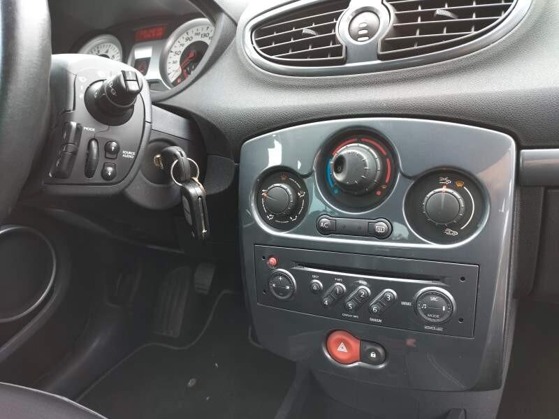 Renault Clio Storia 1.2 16V 5 porte GPL Dynamique