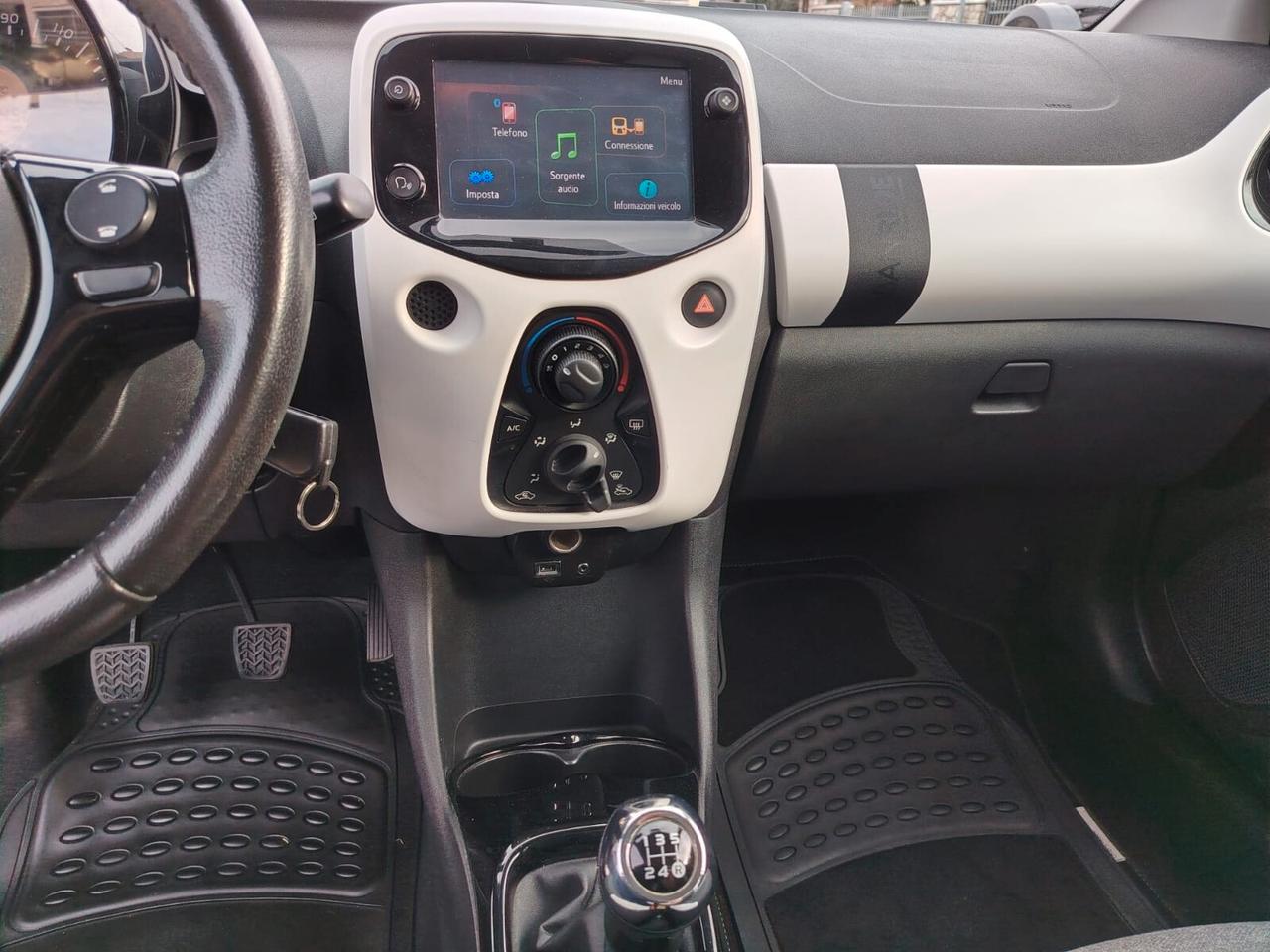 Citroen C1 VTi 72 ETG 5 porte Urban Ride