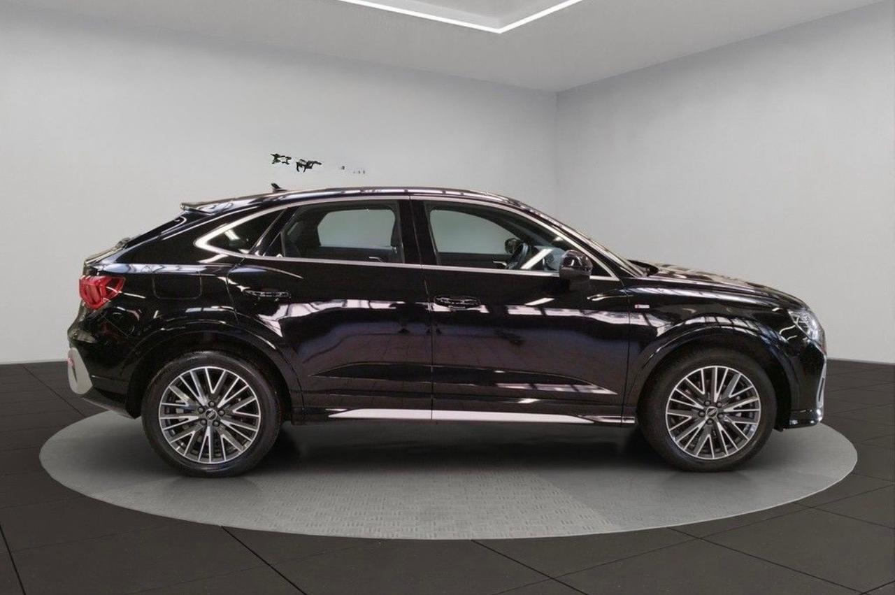 Audi Q3 40 Tdi Sportback S line edition Tetto Panoramico