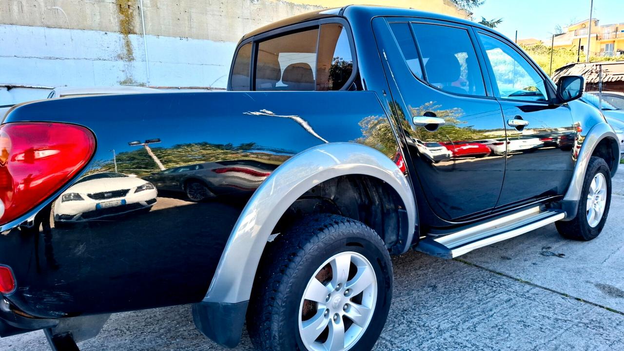 L200 2.5 DI-D/136CV Double Cab Intense