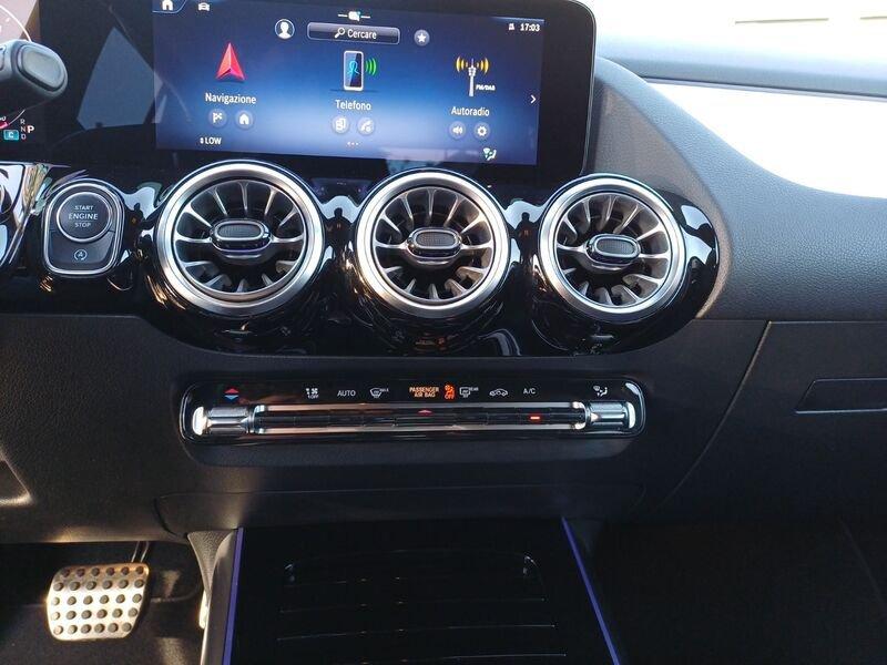Mercedes-Benz GLA GLA 180 d AMG Line Advanced Plus NIGHT-PACK