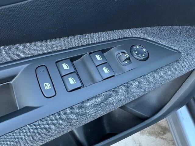 Peugeot 3008 BlueHDi 130cv