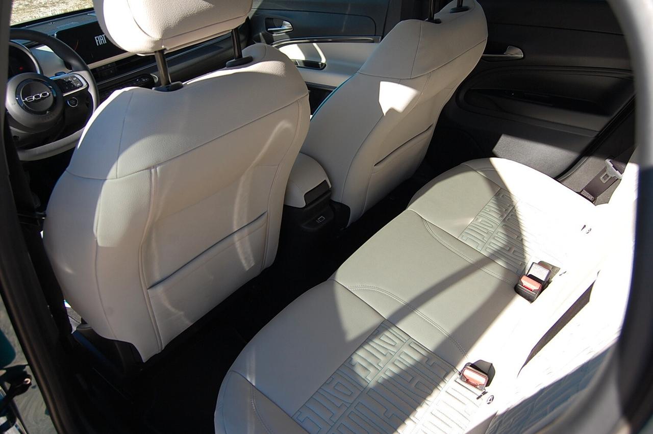 Fiat 600 Hybrid 100 CV DCT MHEV