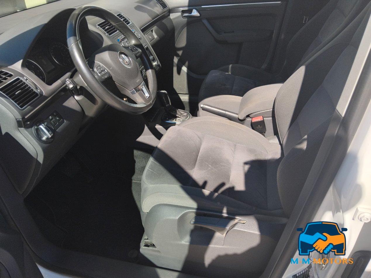 Volkswagen Touran 1.4 tsi Highline 140cv dsg 7 posti unico proprietario