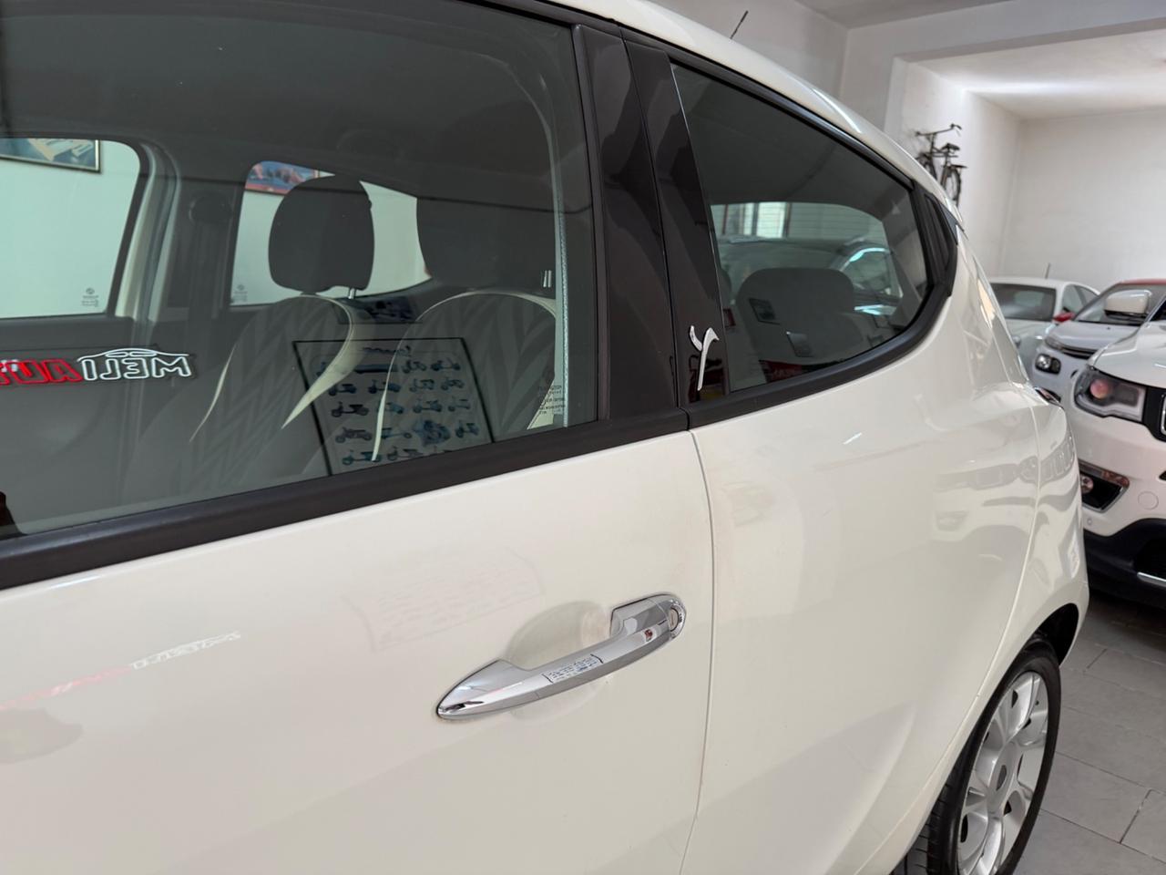 Lancia Ypsilon 1.2 Benzina 69 CV Platinum