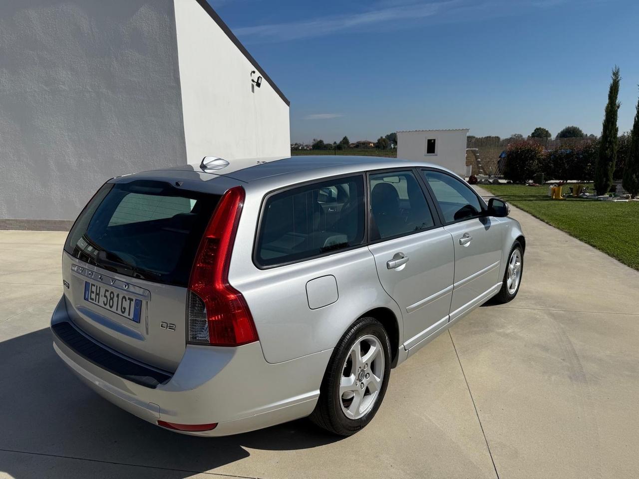 Volvo V50 D2 summum