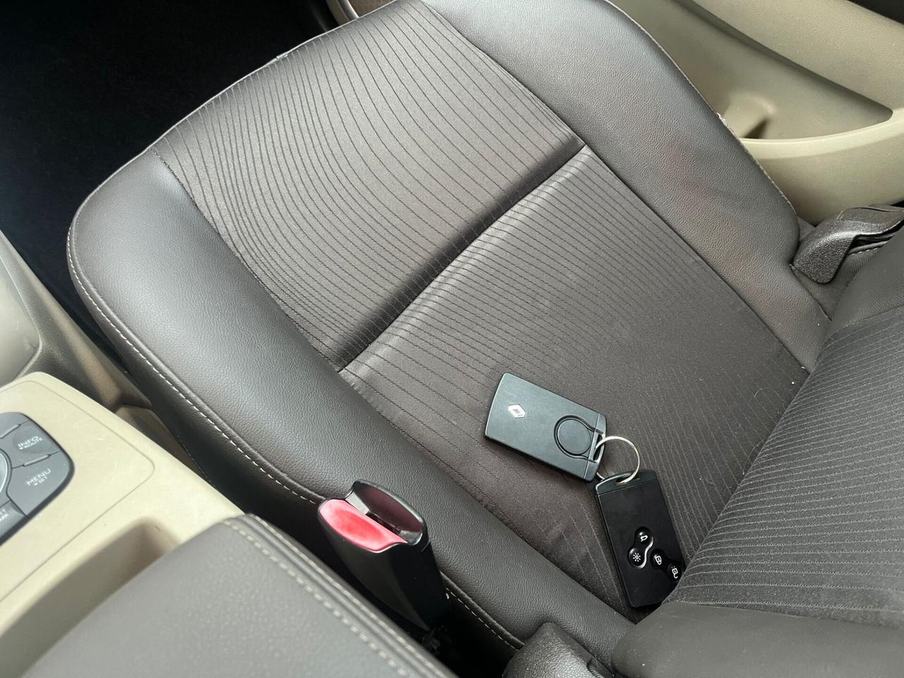 Renault Scenic Scénic X-Mod 1.5 dCi Luxe 2011