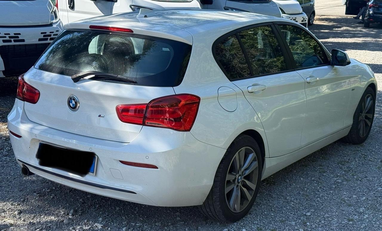 Bmw 118 118d 5p. Urban