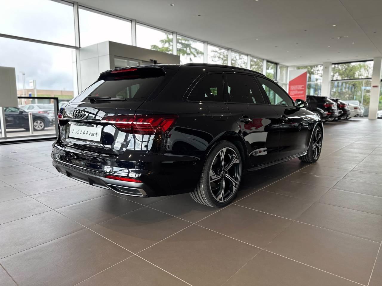 AUDI A4 AVANT 40 TDI MHEV QUATTRO S TRONIC S-LINE