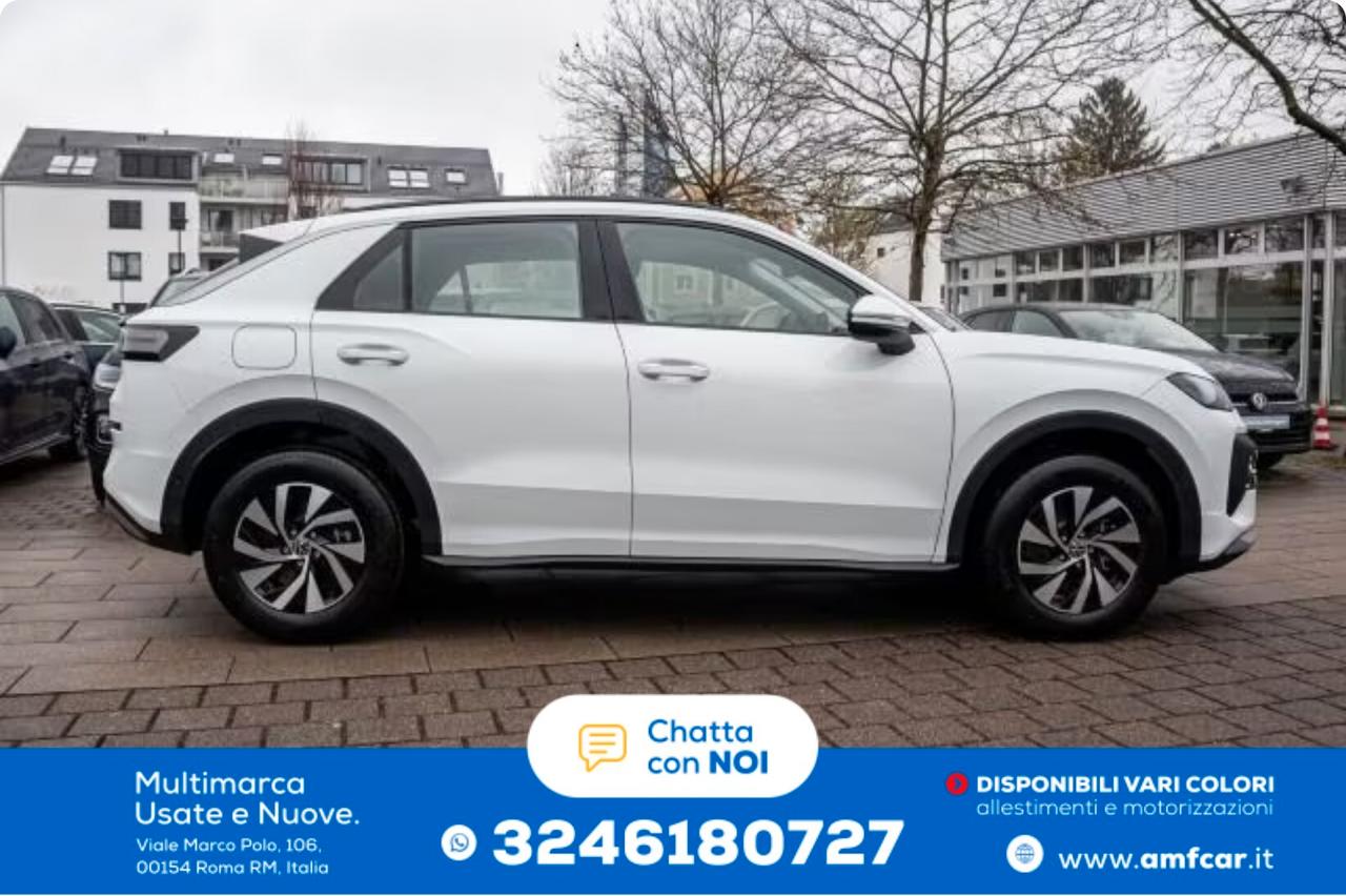 Volkswagen T-ROC 1.5 eTSI LIFE LED APP ACC R-KAM ACC 16" DSG