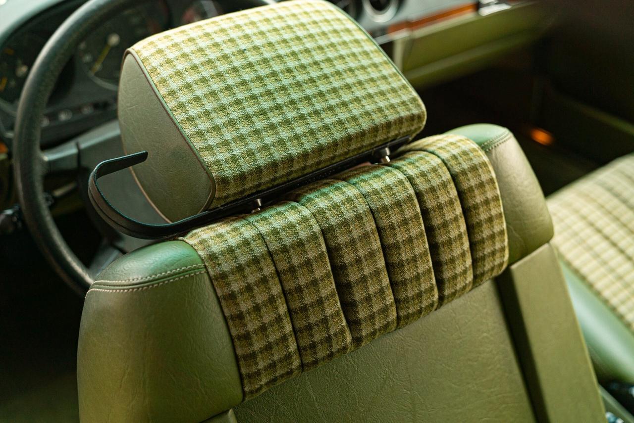 Mercedes-Benz SLC 500 - MER00322