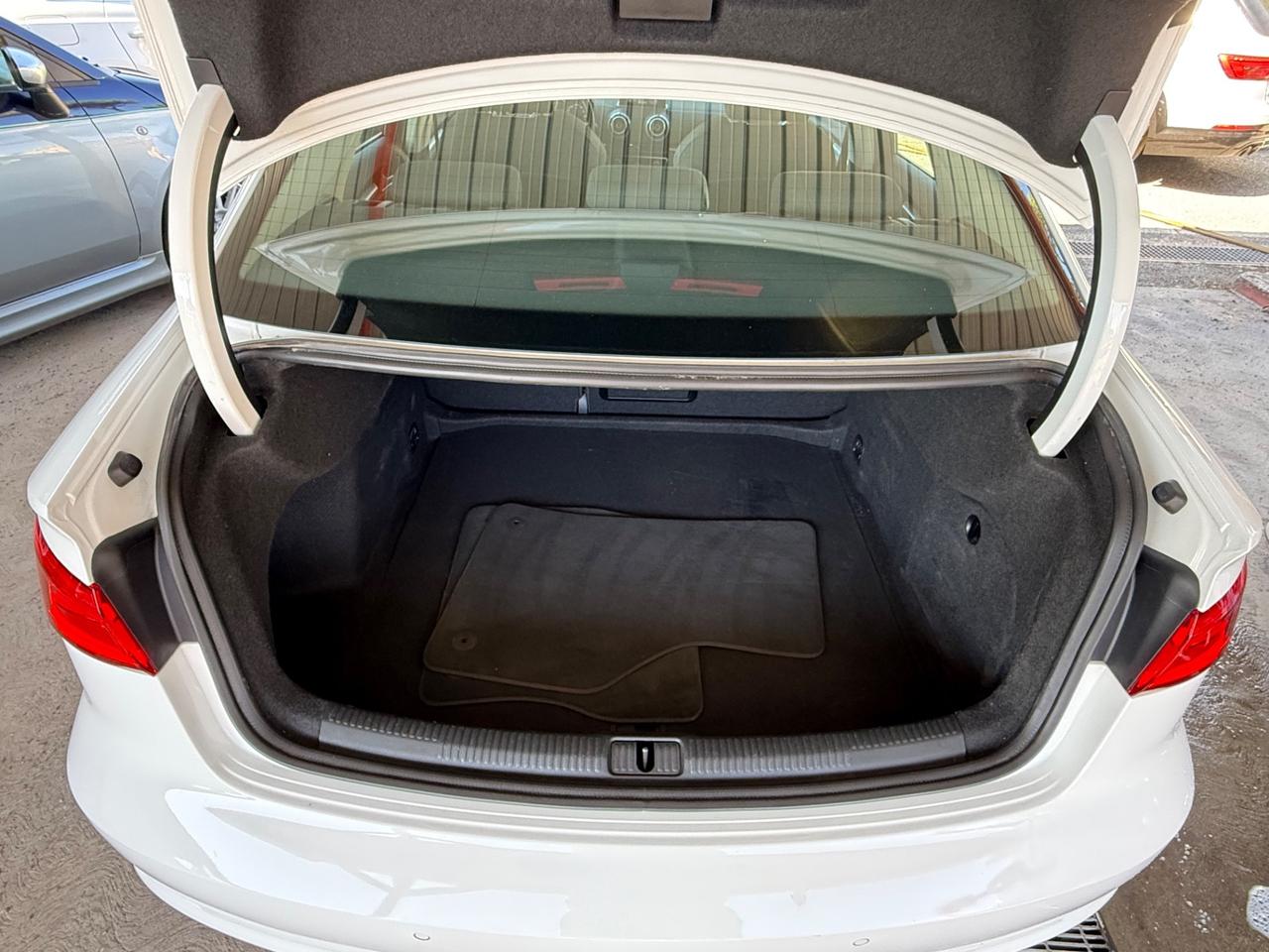 A3 Sedan 1.6 tdi -sline -unipro-rate-garanzia