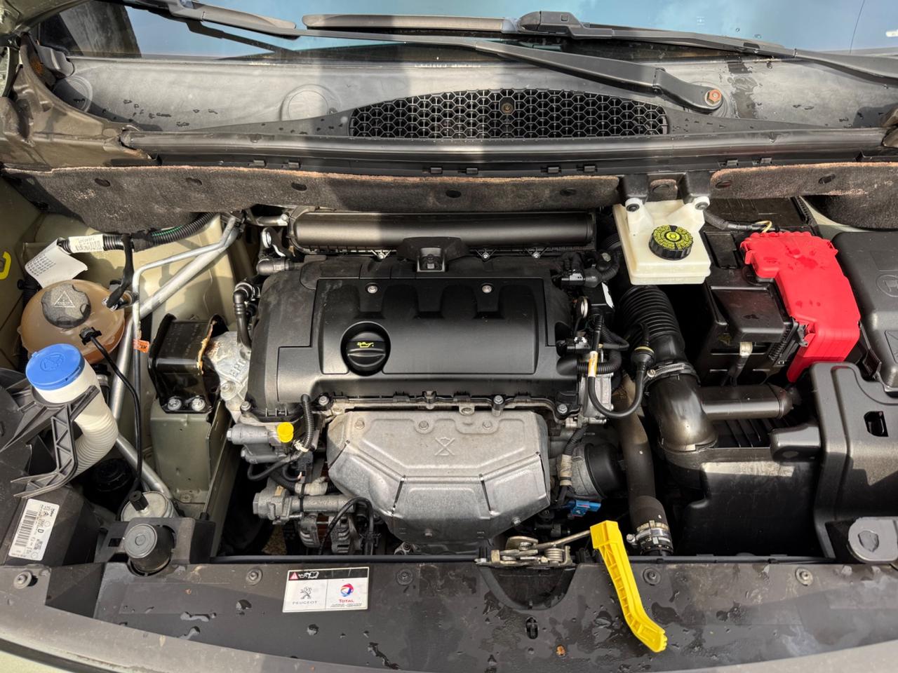 Peugeot Partner Tepee 1.6 Benzina 120CV Outdoor