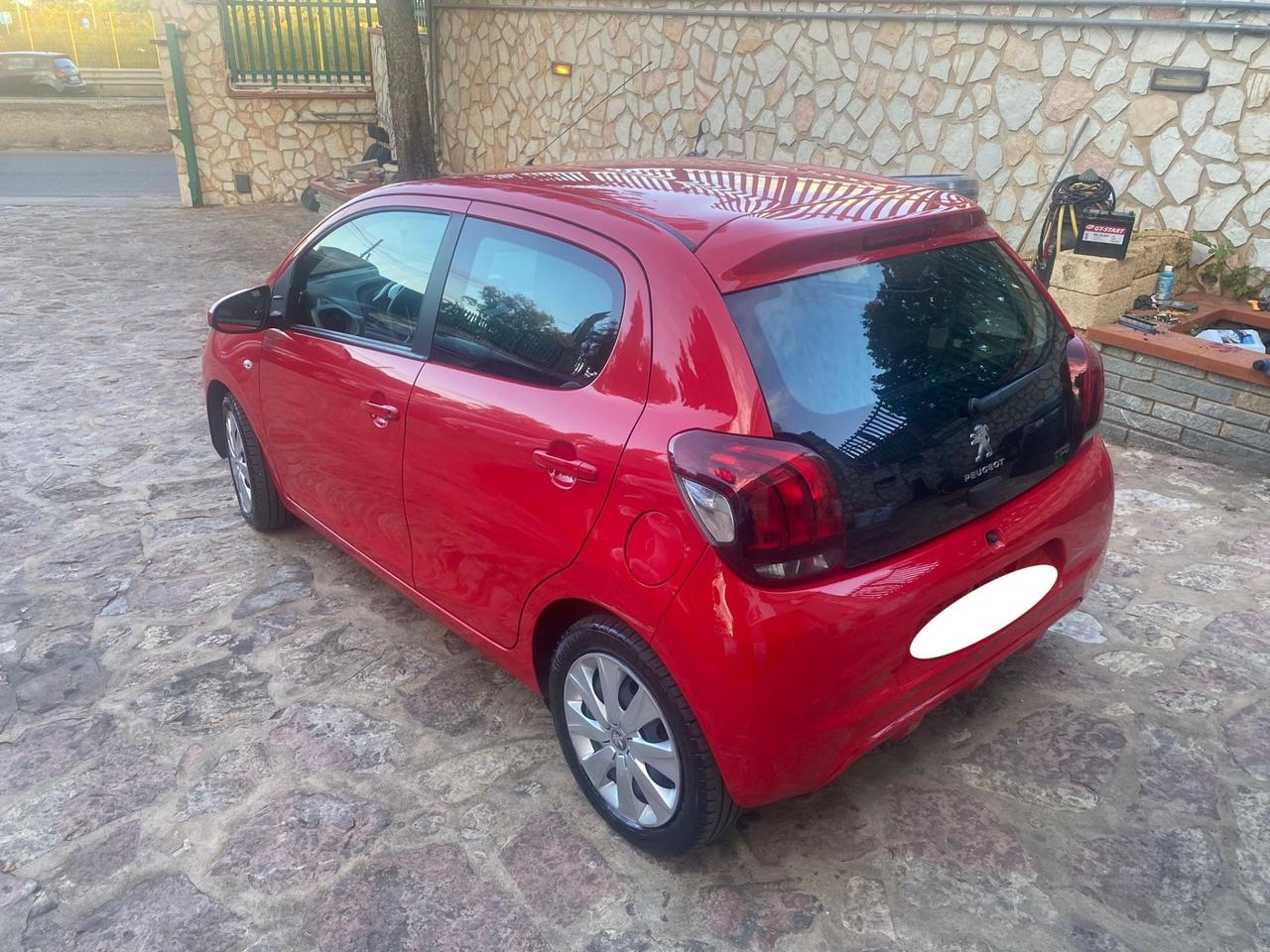 Peugeot 108 2014 1.2 82 CV 5 porte Active