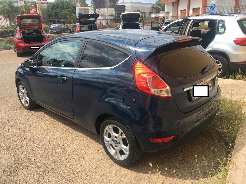 Ford Fiesta 1.5 TDCi 75CV 5 porte Titanium