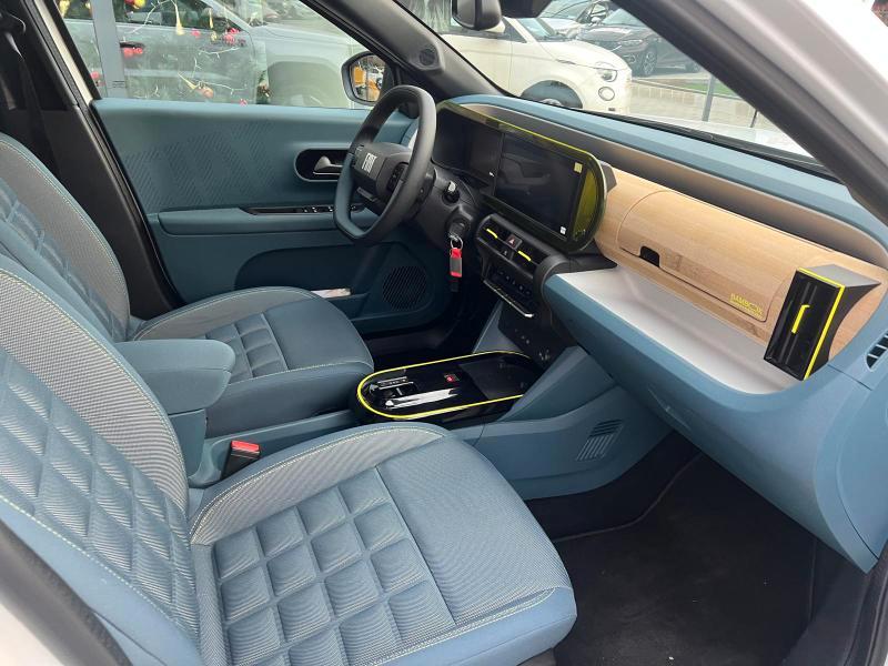 Fiat Grande Panda 1.2 hybrid La Prima 110cv edct