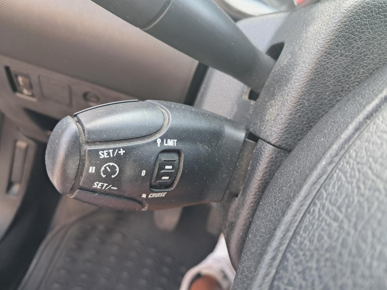 Peugeot 308 1.6 HDi 110CV 5p. Premium (6 Marce)