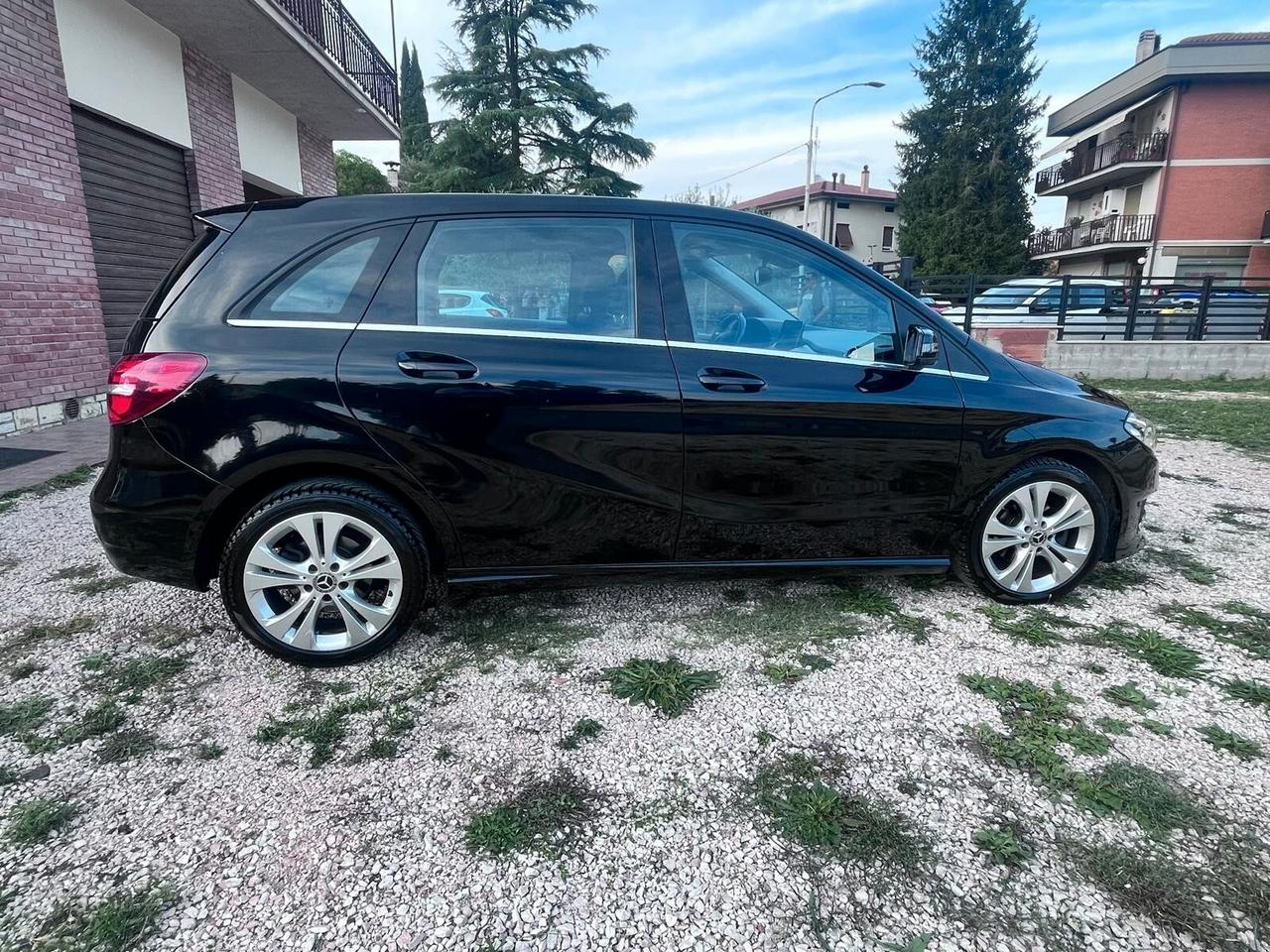 Mercedes-benz B 180 d Premium