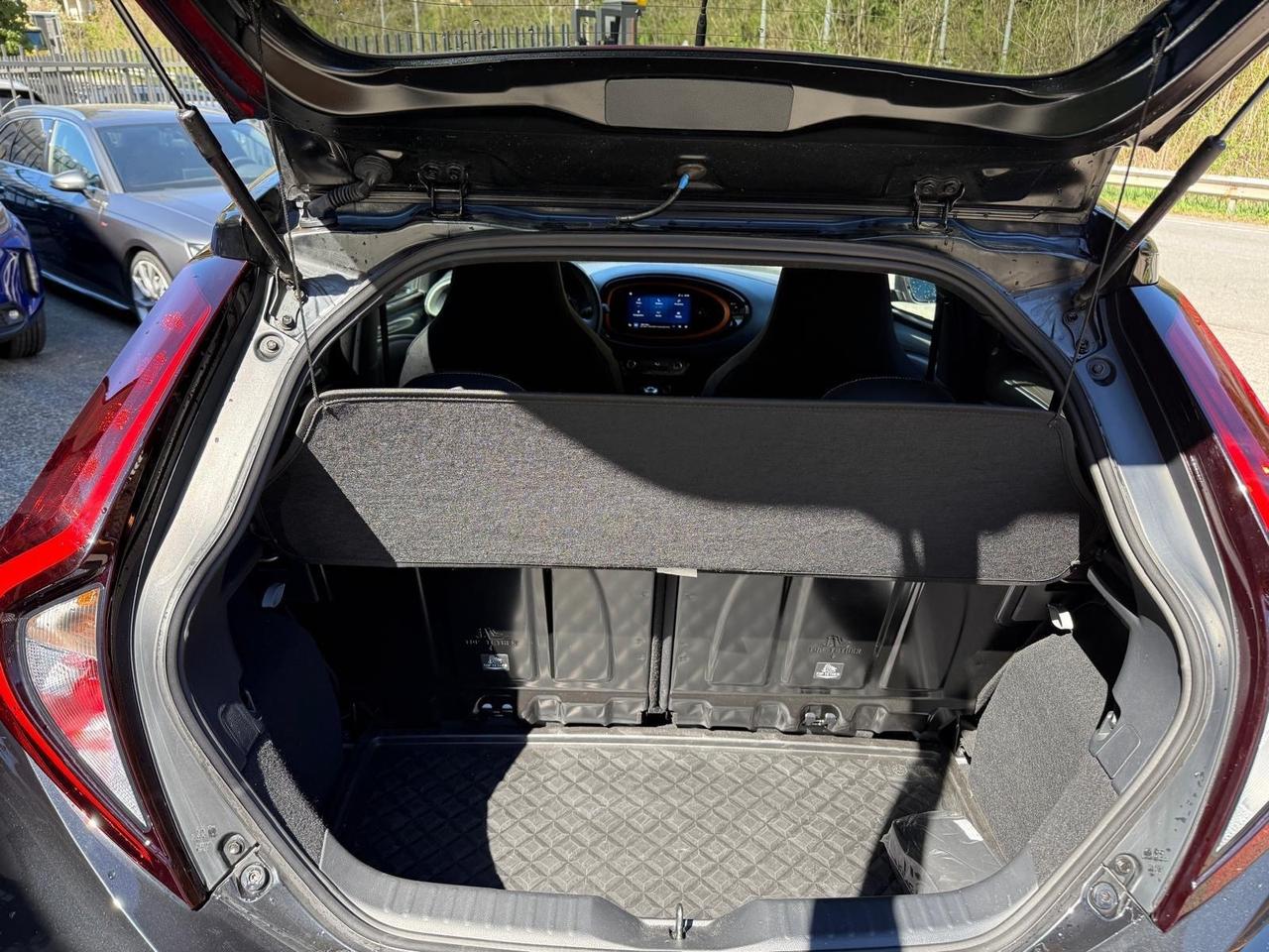 Toyota Aygo X 1.0 VVT-i 72 CV 5 porte limited