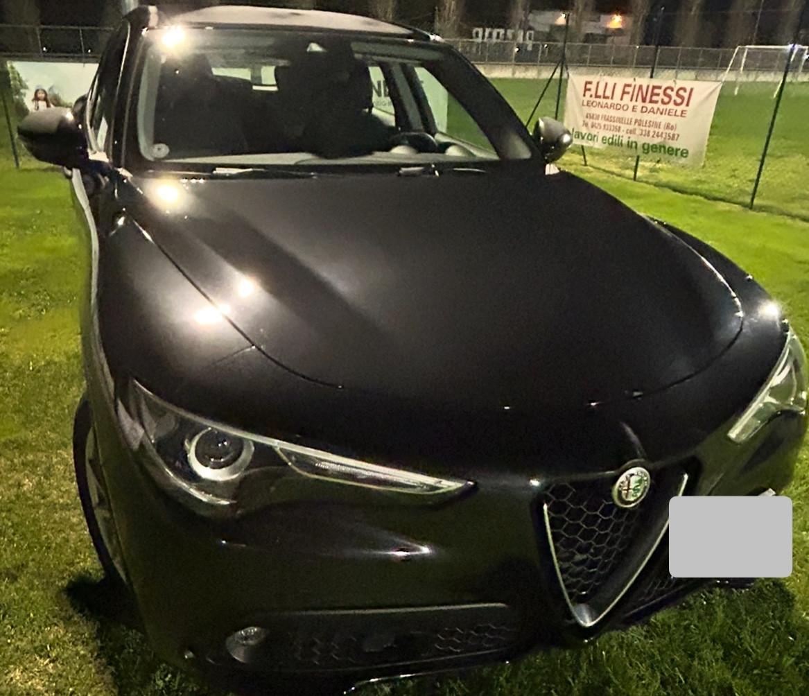 Alfa Romeo Stelvio 2.2 Turbodiesel 180 CV AT8 Q4 Executive