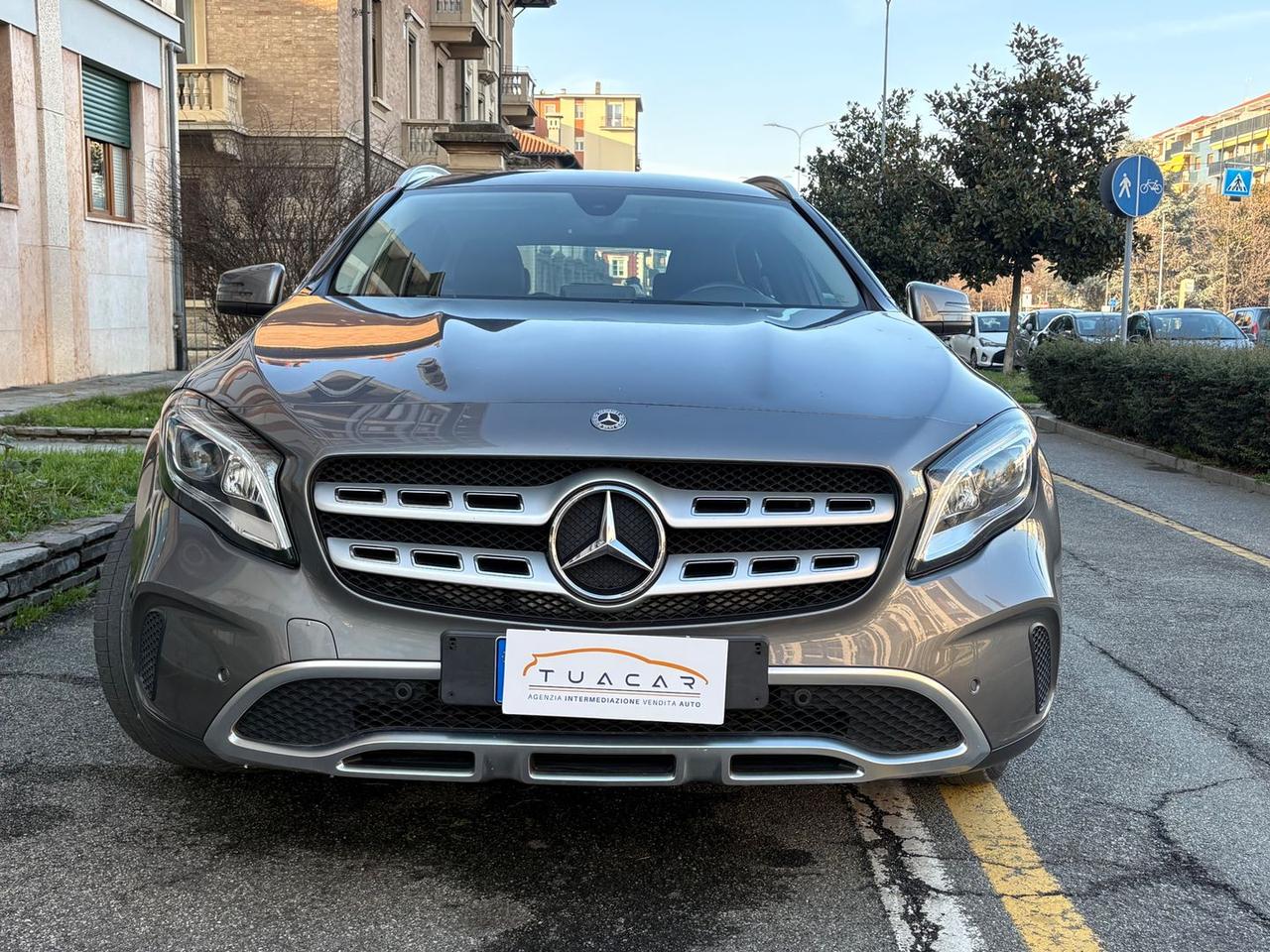 Mercedes-Benz GLA 180 CDI GLA- #8889