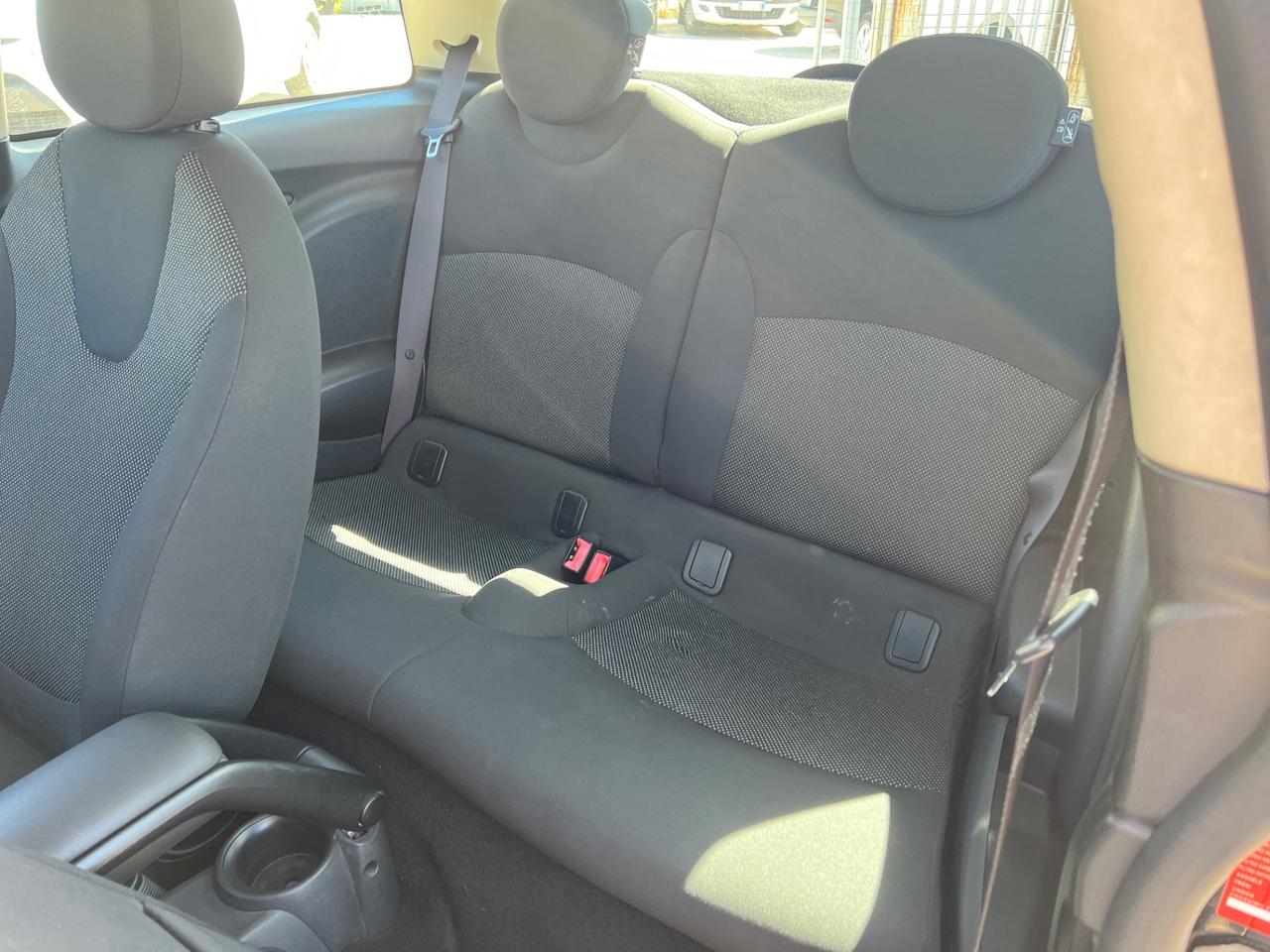 Mini 1.6 16V One D