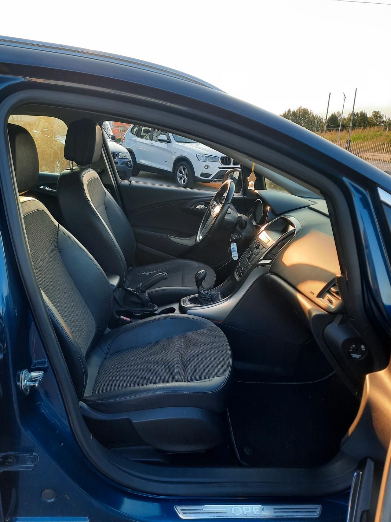 Opel Astra 1.7 CDTI 110CV Sports Tourer Cosmo