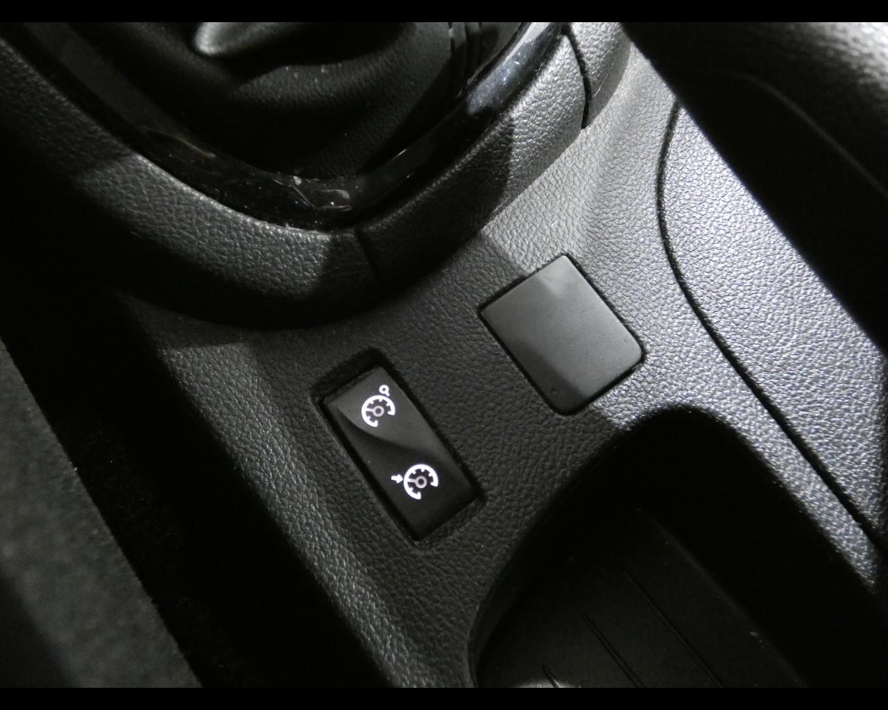 RENAULT Clio 4ª serie - Clio 1.2 75CV 5 porte Zen